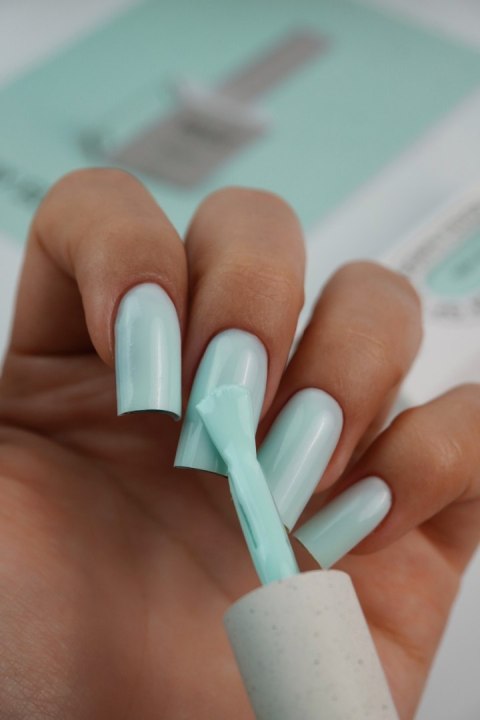 NAILSOFTHEDAY Color of the month Maj 2025 Effortless - miętowy lakier hybrydowy, 10 ml NAILSOFTHEDAY Color of the month Maj 2025 Effortless - miętowy lakier hybrydowy, 10 ml