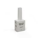 NAILSOFTHEDAY Glossy top no wipe - błyszczący top bez lepkiej warstwy z UV-filtrem, 10 ml NAILSOFTHEDAY Glossy top no wipe - błyszczący top bez lepkiej warstwy z UV-filtrem, 10 ml