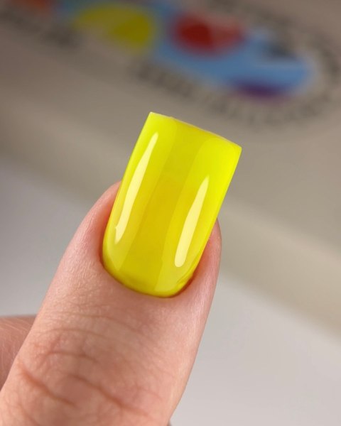 NAILSOFTHEDAY Banana - neonowy, cytrynowy lakier hybrydowy, 10 ml NAILSOFTHEDAY Banana - neonowy, cytrynowy lakier hybrydowy, 10 ml